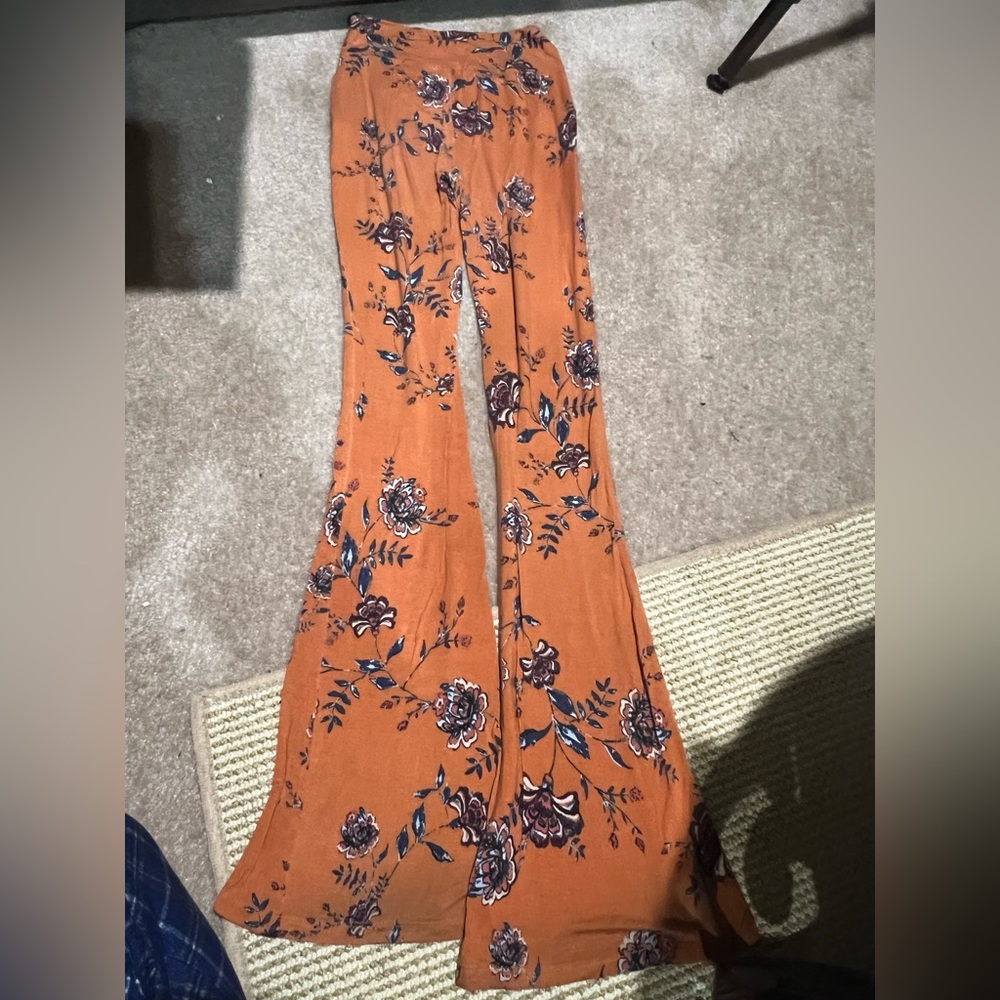 Floral flair leggings